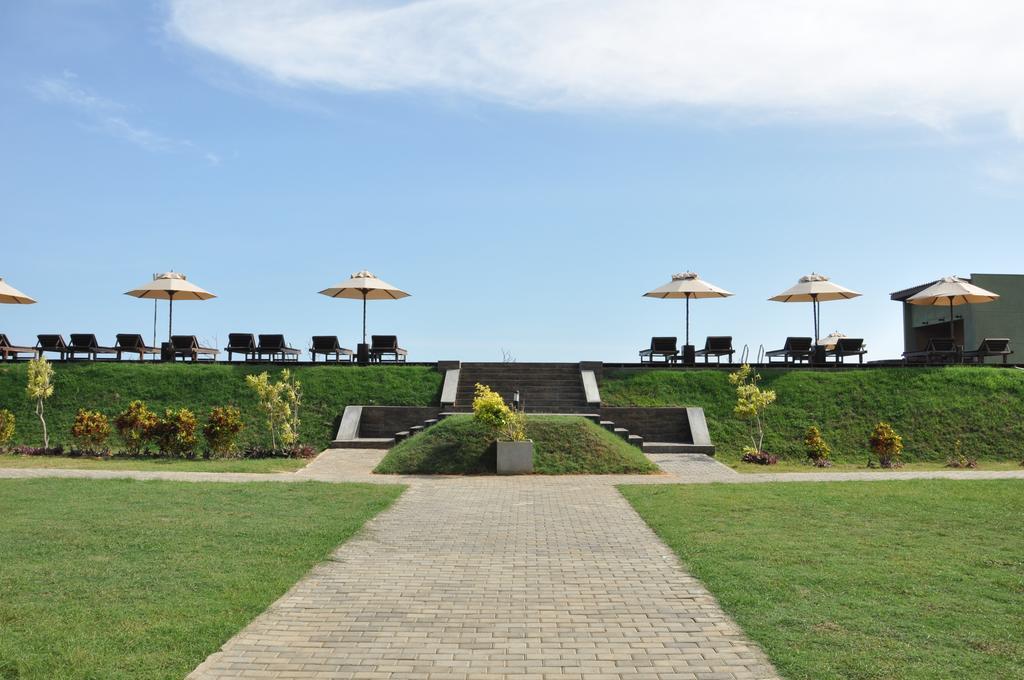 Laya Safari Resorts & Spa Yala Esterno foto