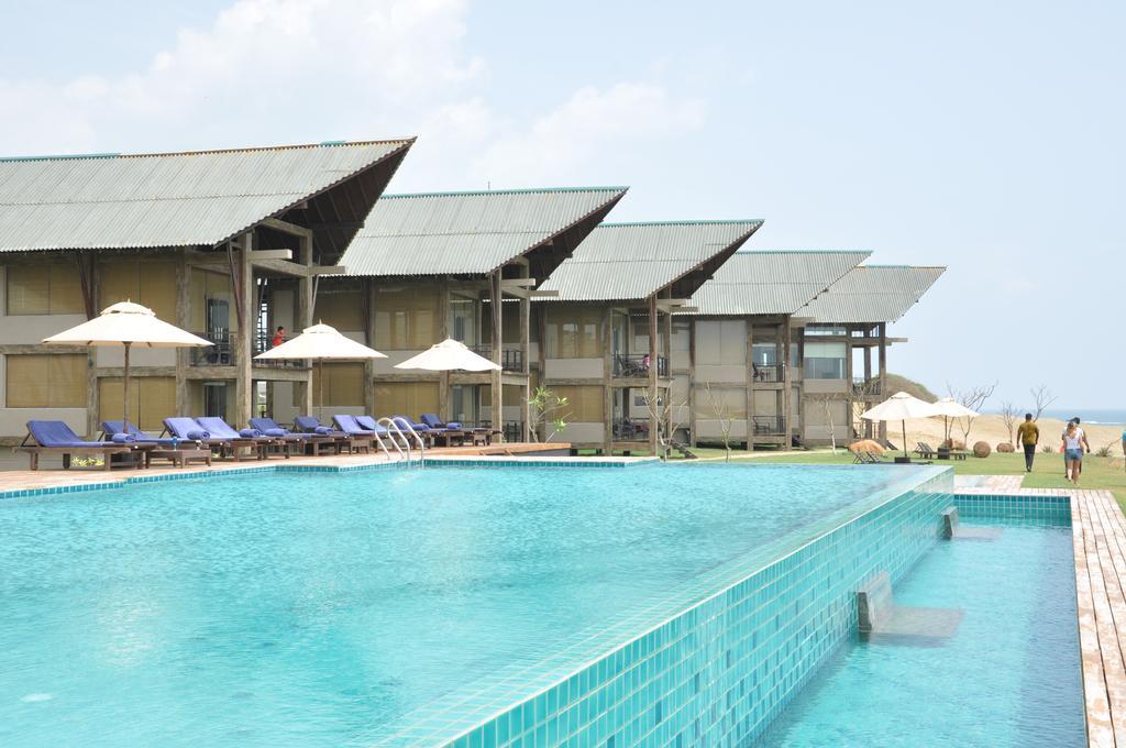 Laya Safari Resorts & Spa Yala Esterno foto