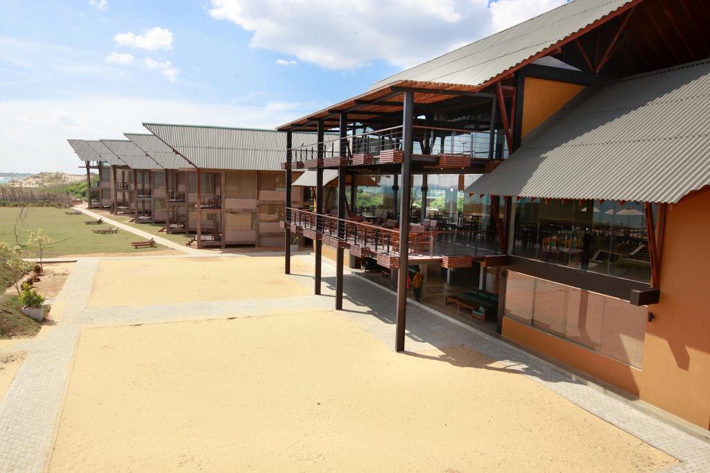 Laya Safari Resorts & Spa Yala Esterno foto