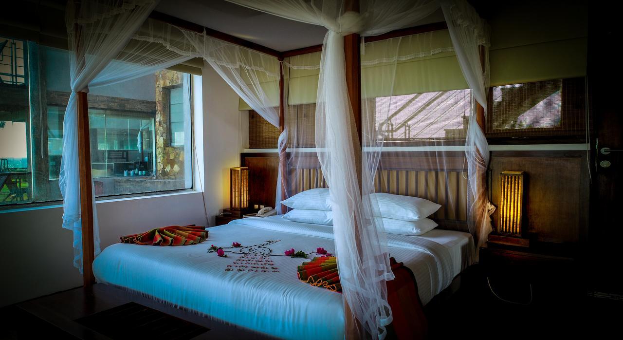 Laya Safari Resorts & Spa Yala Esterno foto